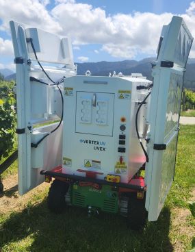 UV treatment in vineyards